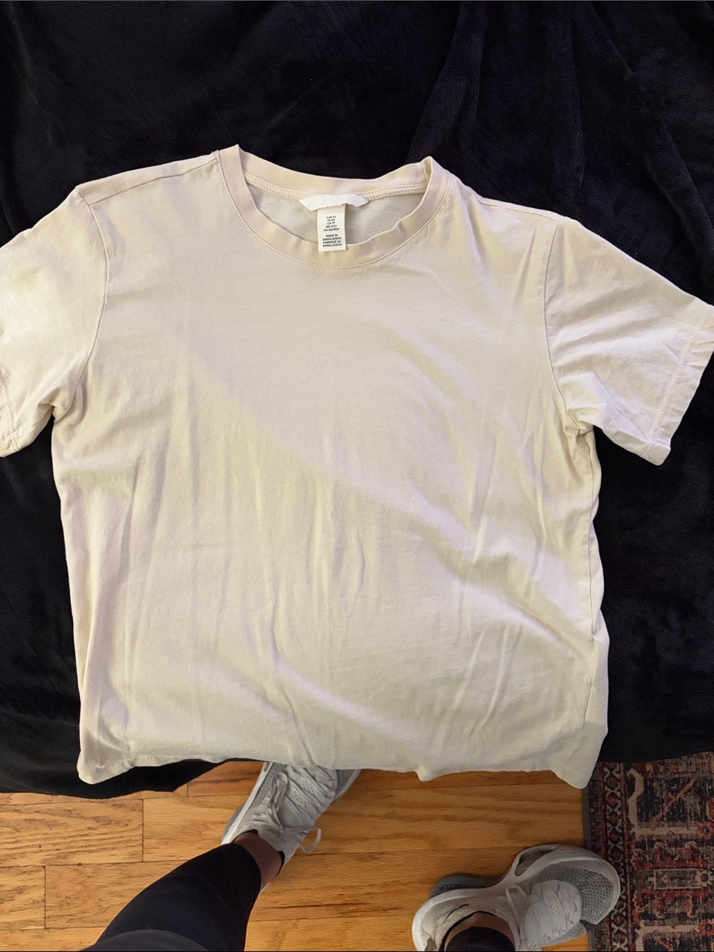H&M Men's Short Sleeve Crew Tee in Beige